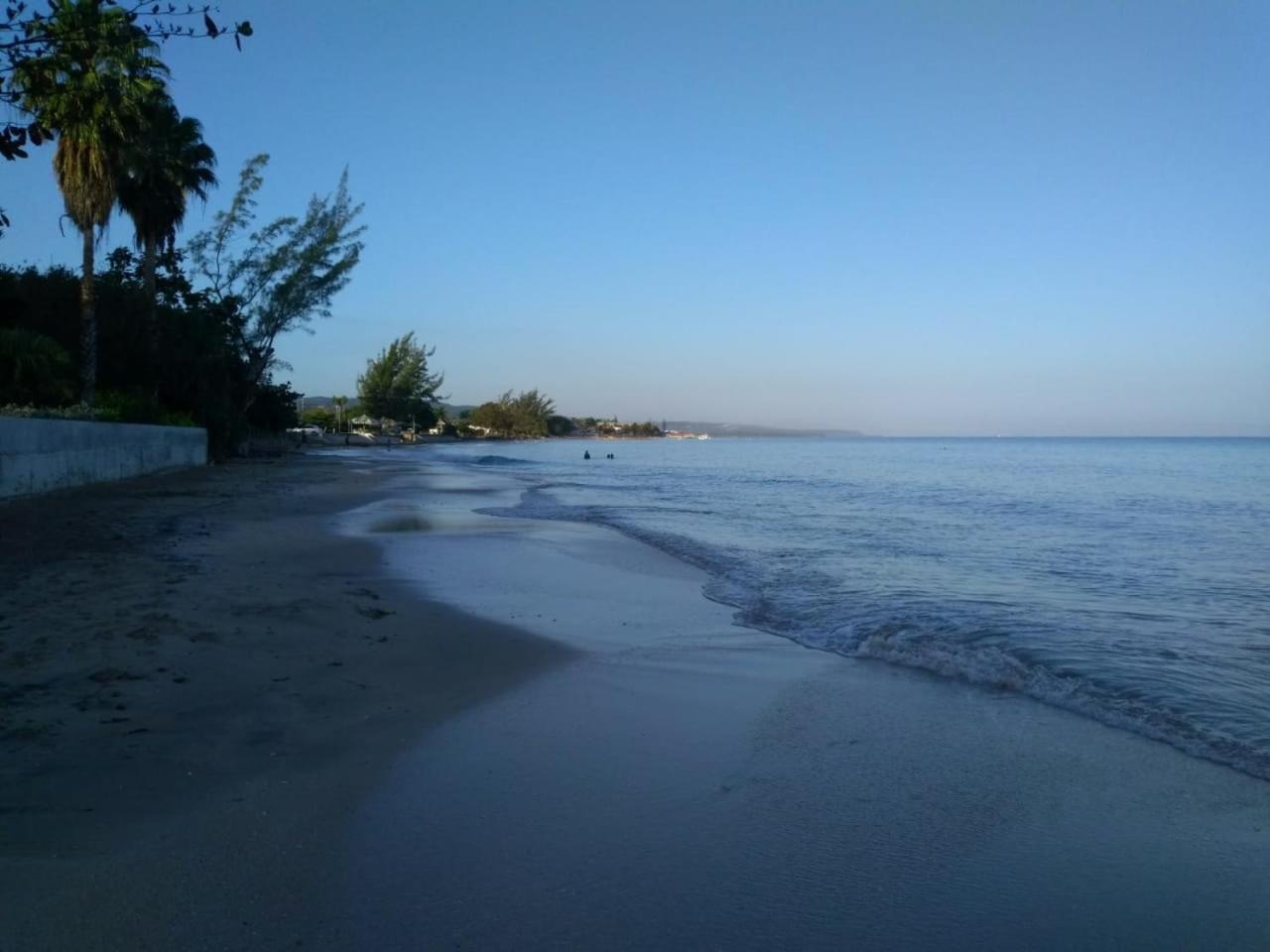 Modrians Bed & Breakfast Runaway Bay Dış mekan fotoğraf